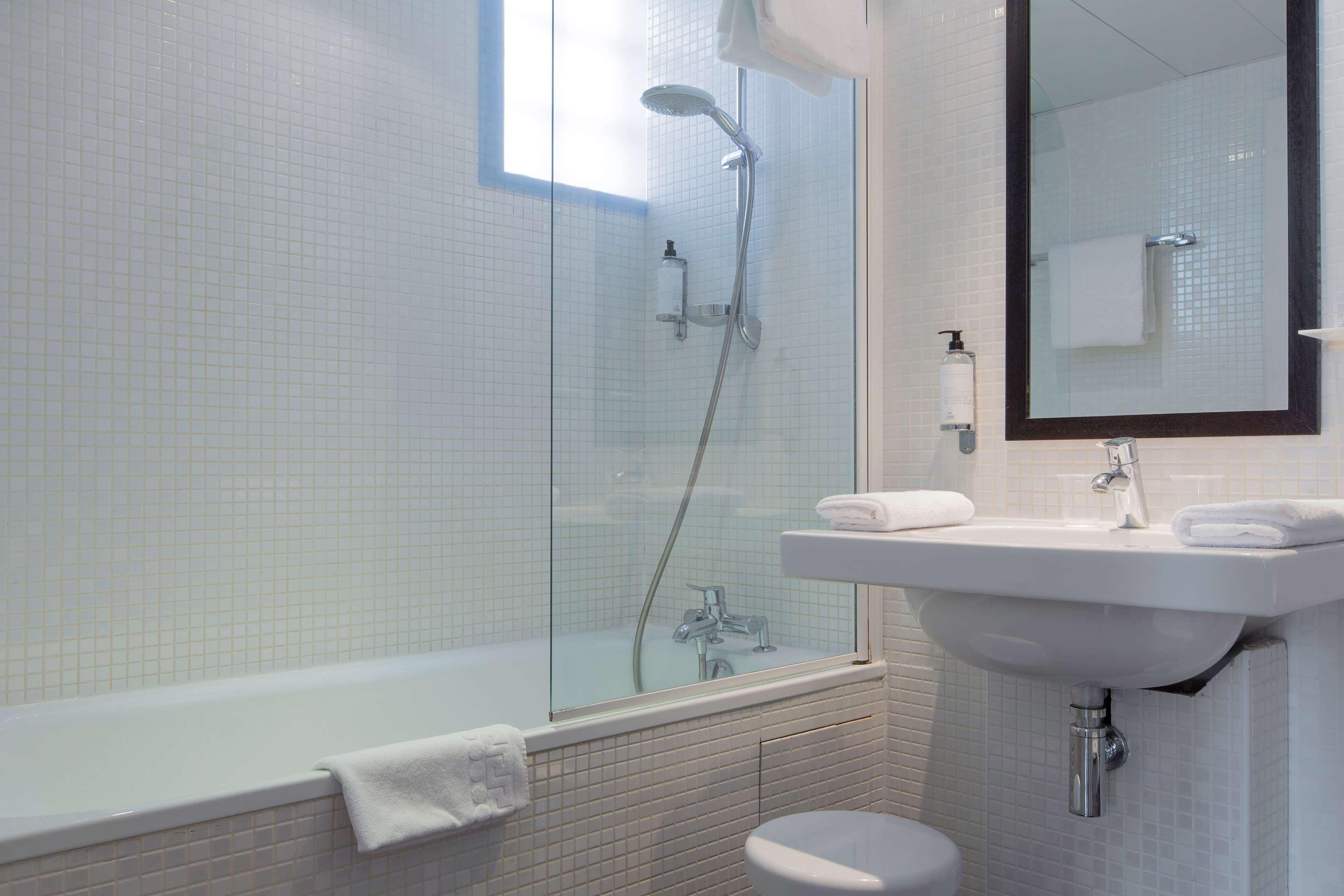 Best Western Rives de Paris La Defense Courbevoie Exterior foto